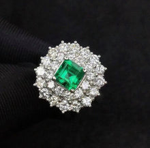 Load image into Gallery viewer, 1.052ct Vivid Green Emerald
