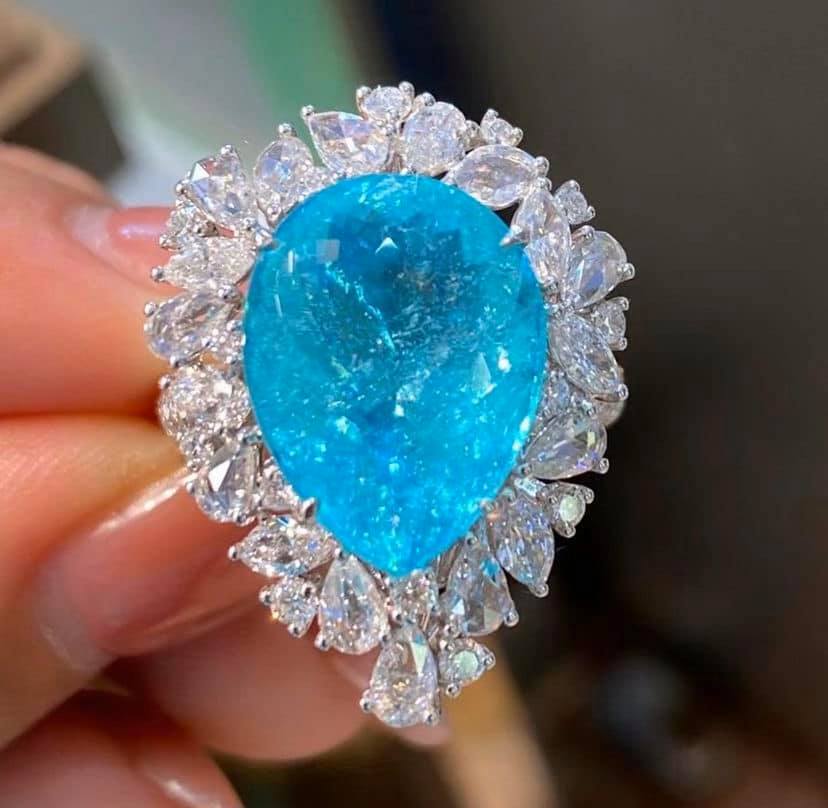 7.64ct Neon Blue Paraiba