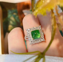 Load image into Gallery viewer, 2.45ct Vivid Green Emerald

