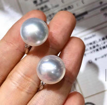 Load image into Gallery viewer, 12-13mm VENUS Grade Australian White South Sea Pearl, Full Round, Almost Flawless, Excellent Luster
