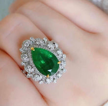 Load image into Gallery viewer, 3.05ct MUZO Green Emerald
