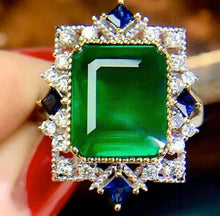Load image into Gallery viewer, 5.53ct Vivid Green Emerald

