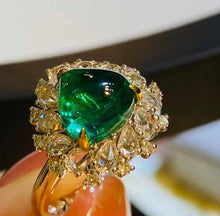Load image into Gallery viewer, 2.56ct GLASSY Vivid Green Emerald
