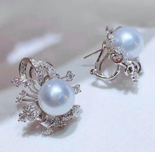 Load image into Gallery viewer, 10-11mm Australian White South Sea Pearls. Full Round, Almost Flawless, Excellent Luster.
