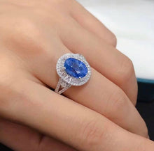Load image into Gallery viewer, 3.11ct Unheated Cornflower Blue Sapphire
