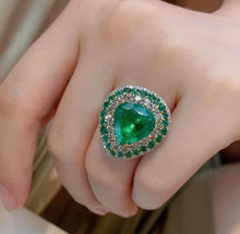 Load image into Gallery viewer, 5.7ct Vivid Green Emerald

