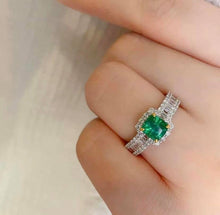 Load image into Gallery viewer, 1ct MUZO Green Emerald
