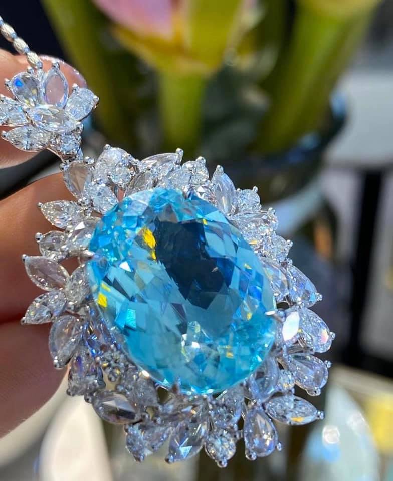 17.32ct Paraiba Tourmaline, CLEAN & GLASSY!