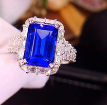 Load image into Gallery viewer, 5.7ct Tanzanite
