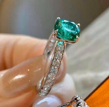 Load image into Gallery viewer, 1.42ct Vivid Green Emerald
