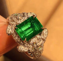 Load image into Gallery viewer, 2.3ct Vivid Green Emerald

