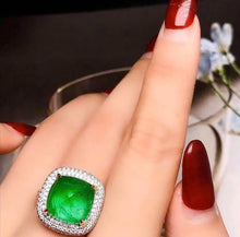 Load image into Gallery viewer, 7.63ct Vivid Green Emerald
