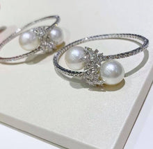 Load image into Gallery viewer, 13-14mm Australian White South Sea Pearls
