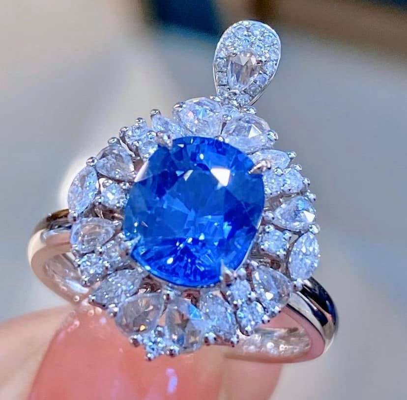 2.91ct Unheated Cornflower Blue Sapphire