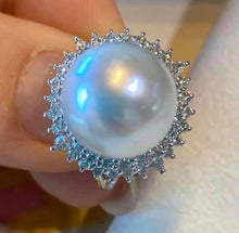 Load image into Gallery viewer, South Sea Pearl, Full round, Excellent Luster, Insignificant Flaw!
