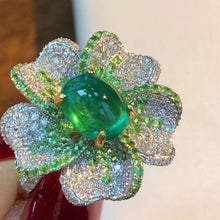 Load image into Gallery viewer, 1.5ct Vivid Green Emerald
