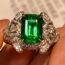 Load image into Gallery viewer, 2.3ct Vivid Green Emerald
