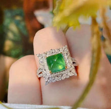 Load image into Gallery viewer, 2.45ct Vivid Green Emerald
