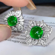 Load image into Gallery viewer, 2ct Vivid Green Emerald
