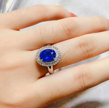 Load image into Gallery viewer, 2.99ct Unheated Cornflower Blue Sapphire
