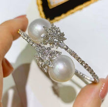 Load image into Gallery viewer, 13-14mm Australian White South Sea Pearls
