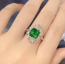 Load image into Gallery viewer, 3.18ct Vivid Green Emerald

