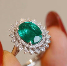 Load image into Gallery viewer, 2.16ct Vivid Green Emerald
