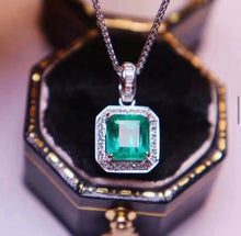 Load image into Gallery viewer, 1.15ct Vivid Green Emerald, INSIGNIFICANT OIL
