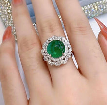 Load image into Gallery viewer, 6.23ct Vivid Green Emerald
