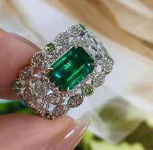 Load image into Gallery viewer, 1.5ct Vivid Green Emerald

