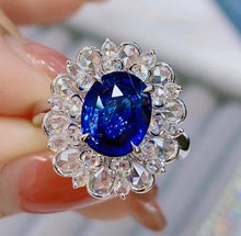 Load image into Gallery viewer, 2.75ct Unheated Royal Blue Sapphire
