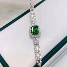 Load image into Gallery viewer, 2.15ct Vivid Green Emerald
