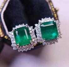 Load image into Gallery viewer, 5.2ct MUZO Green Emerald
