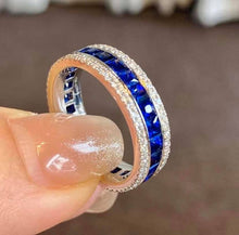 Load image into Gallery viewer, 3.16ct Royal Blue Sapphire
