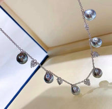 Load image into Gallery viewer, 8-9mm Tahitian Pearl! Pear Shape, Good Luster &amp; Insignificant Flaw!
