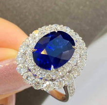 Load image into Gallery viewer, 5.7ct Royal Blue Sapphire
