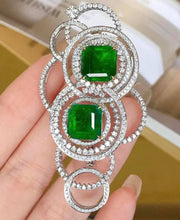 Load image into Gallery viewer, 7.27ct Vivid Green Emerald
