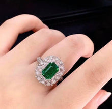 Load image into Gallery viewer, 2.32ct Vivid Green Emerald
