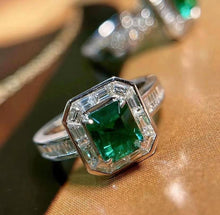 Load image into Gallery viewer, 1.53ct Vivid Green Emerald
