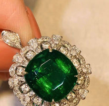 Load image into Gallery viewer, 6.23ct Vivid Green Emerald
