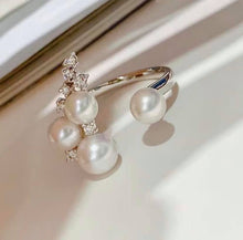 Load image into Gallery viewer, 4-6mm Akoya Pearl. Full round, Excellent Luster, Flawless
