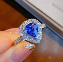 Load image into Gallery viewer, 1.57ct Unheated Blue Sapphire
