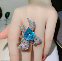 Load image into Gallery viewer, 14ct Neon Blue Paraiba
