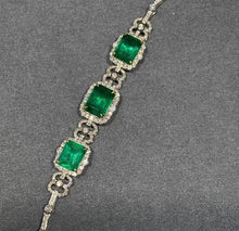 Load image into Gallery viewer, 6.6ct Vivid Green Emerald
