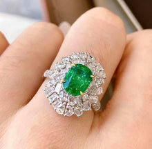 Load image into Gallery viewer, 2.25ct Vivid Green Emerald
