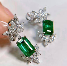 Load image into Gallery viewer, 3.7ct Vivid Green Emerald
