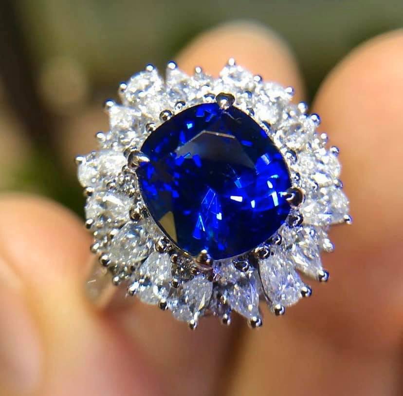 2.38ct Royal Blue Sapphire