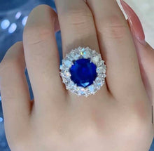 Load image into Gallery viewer, 6.75ct Unheated Royal Blue Sapphire!
