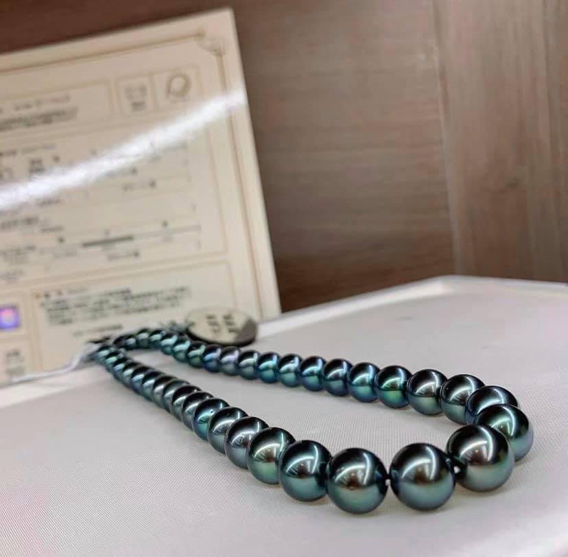 8.1-10.9mm Blue Green Peacock Tahitian Pearls! Full round, Excellent luster, Minor flaws!!! 1.4mm Thick Nacre!!