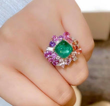 Load image into Gallery viewer, 4ct Vivid Green Emerald
